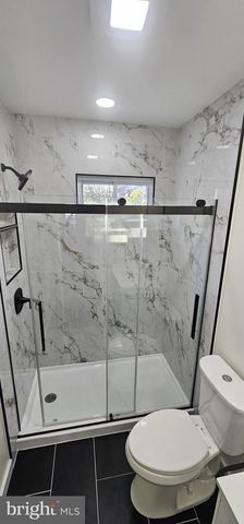 121 DICKINSON AVE, Hamilton, NJ 08629