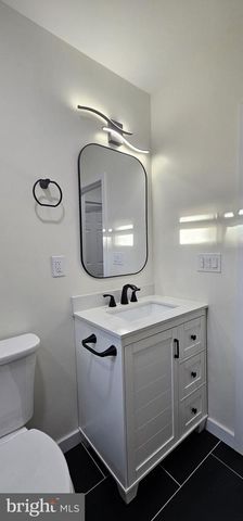 121 DICKINSON AVE, Hamilton, NJ 08629