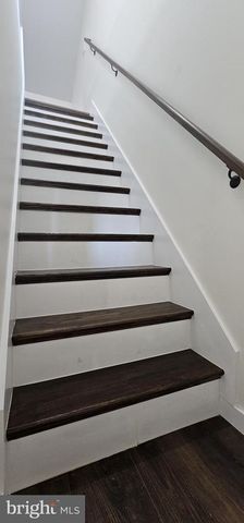 121 DICKINSON AVE, Hamilton, NJ 08629