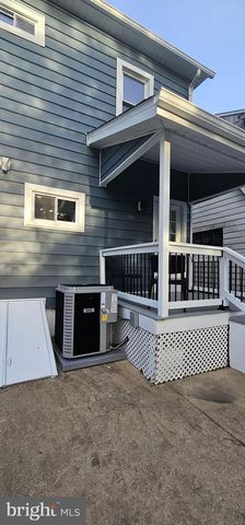 121 DICKINSON AVE, Hamilton, NJ 08629