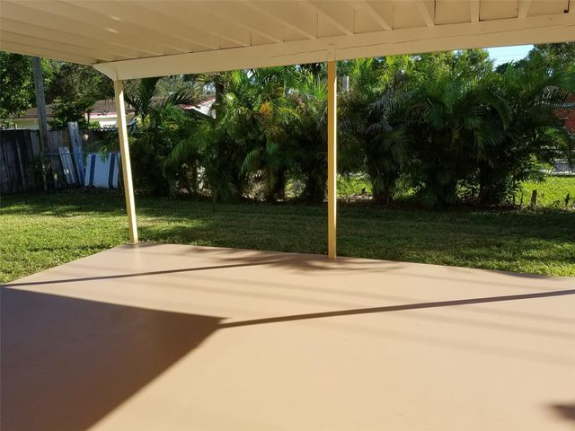 9444 SW 52nd Pl, Cooper City, FL 33328