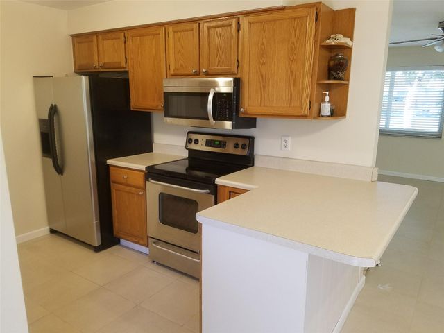 9444 SW 52nd Pl, Cooper City, FL 33328