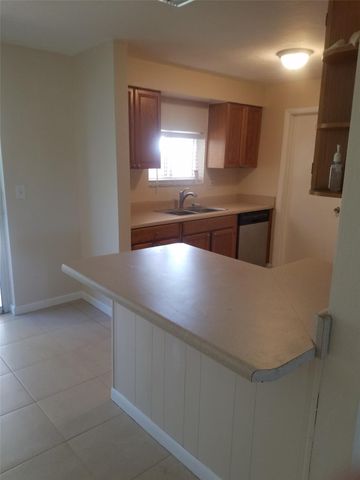 9444 SW 52nd Pl, Cooper City, FL 33328