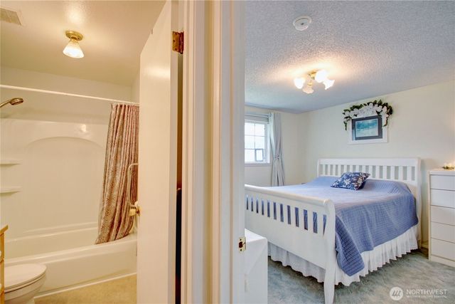 609 John Liner Road, Sedro Woolley, WA 98284