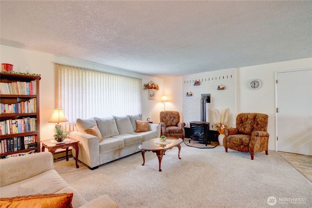 609 John Liner Road, Sedro Woolley, WA 98284