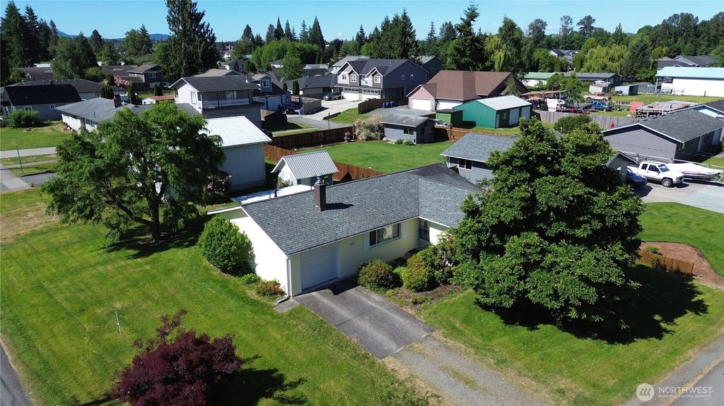 609 John Liner Road, Sedro Woolley, WA 98284