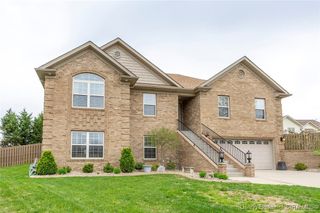 3907 Kyra Circle, New Albany, IN 47150
