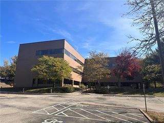 800 REGIS AVENUE, West Mifflin, PA 15236