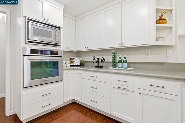 1881 Emerald St, Concord, CA 94518