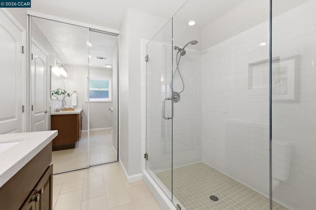 1881 Emerald St, Concord, CA 94518