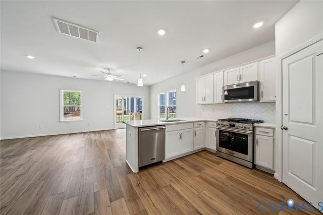 6456 Lila Crest Ln, Chesterfield, VA 23112