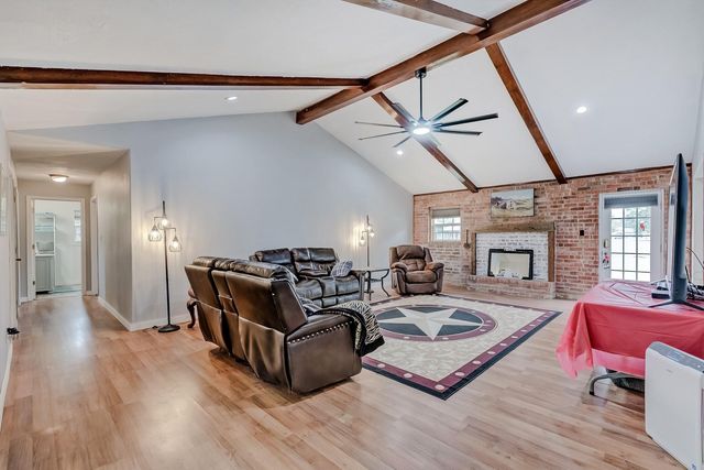 186 Poinsetta Street, Bridge City, TX 77611