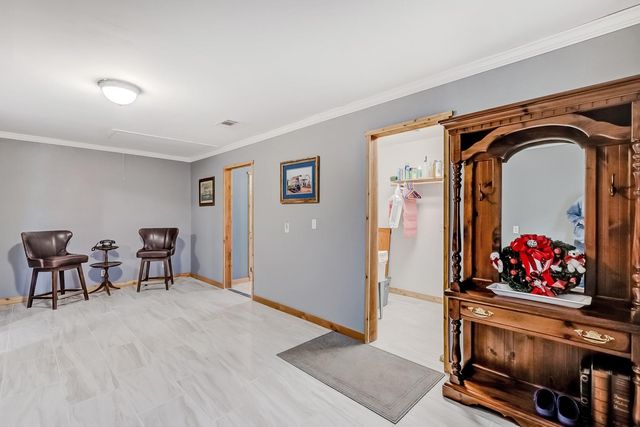 186 Poinsetta Street, Bridge City, TX 77611