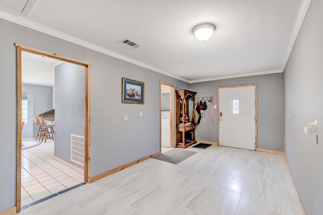 186 Poinsetta Street, Bridge City, TX 77611