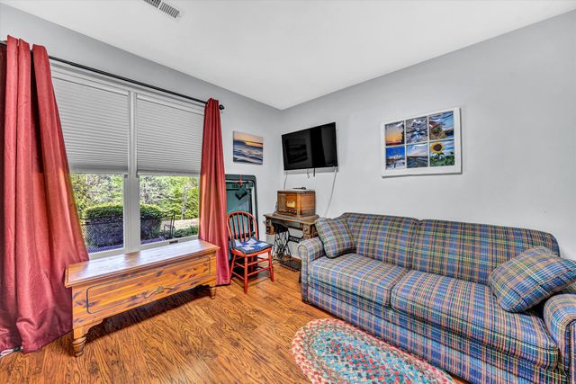 1033 Annie Bell RD, Blue Ridge, VA 24064