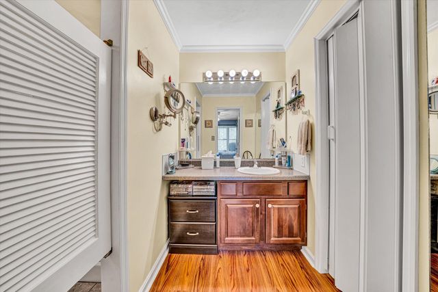 1033 Annie Bell RD, Blue Ridge, VA 24064