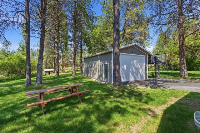 21611 N Little Spokane Dr, Colbert, WA 99005