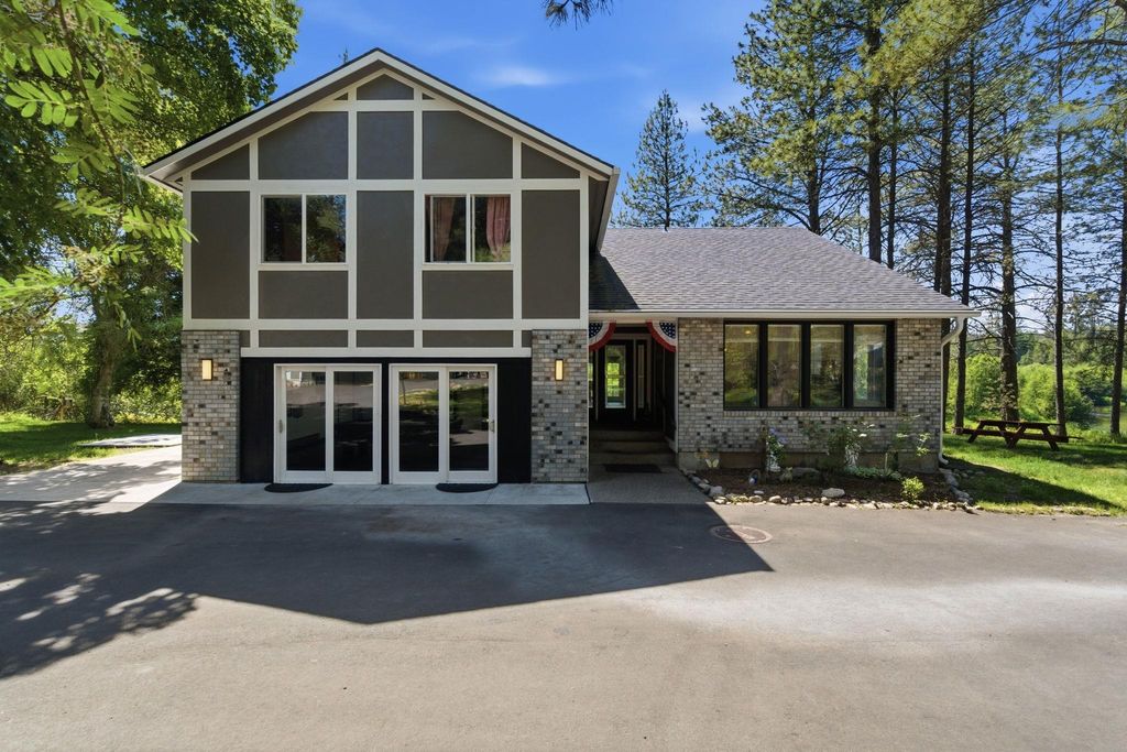 21611 N Little Spokane Dr, Colbert, WA 99005