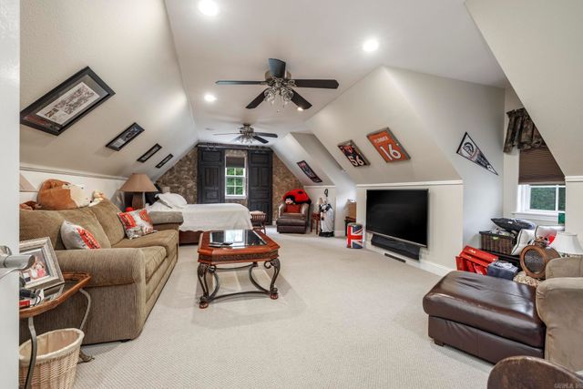 4 Sitiar Way, Hot Springs Village, AR 71909