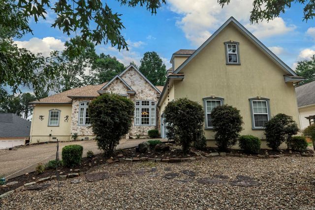 4 Sitiar Way, Hot Springs Village, AR 71909