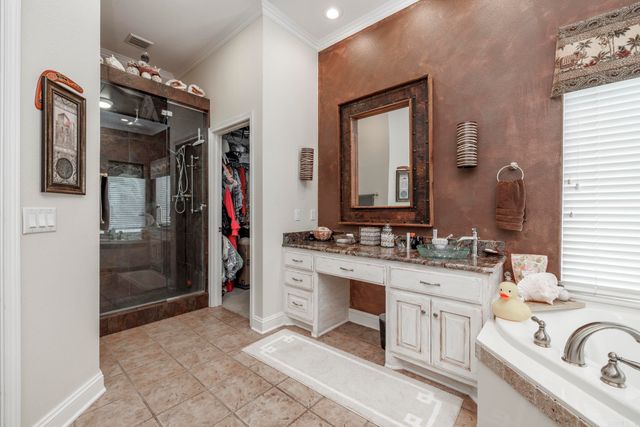 4 Sitiar Way, Hot Springs Village, AR 71909