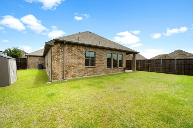 1024 Macaw Drive, Forney, TX 75126