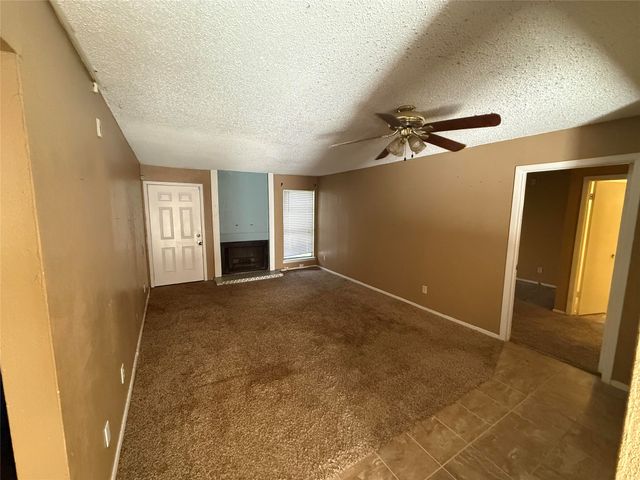5504 Boca Raton Boulevard 334, Fort Worth, TX 76112