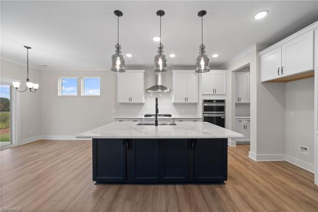 2009 Abbotts Vista Drive, Kernersville, NC 27284