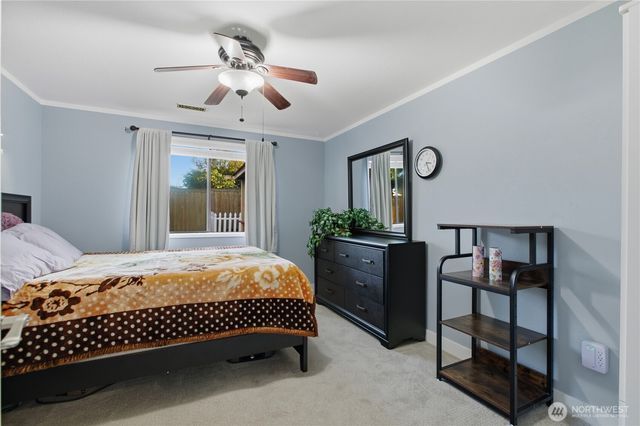 12433 SE 275th Place, Kent, WA 98030