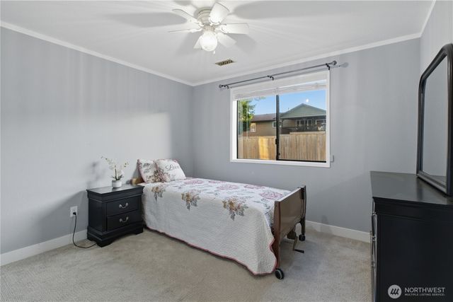 12433 SE 275th Place, Kent, WA 98030