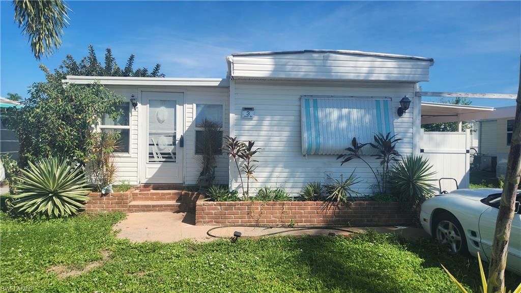 3 Derwent BLVD, FORT MYERS, FL 33908 — photo 2