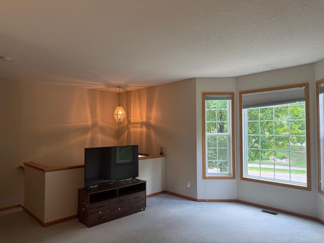 15608 Prospect Road, Eden Prairie, MN 55347