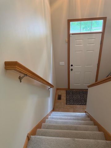 15608 Prospect Road, Eden Prairie, MN 55347
