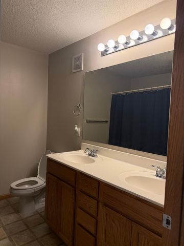 15608 Prospect Road, Eden Prairie, MN 55347
