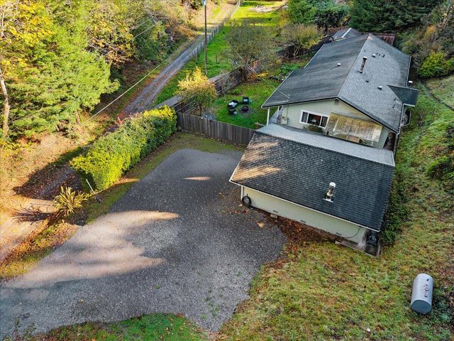 50 Redwood Avenue, Rio Dell, CA 95562