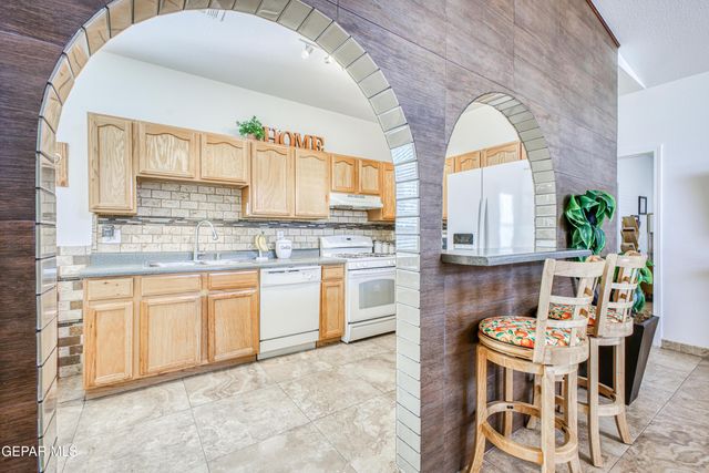 14320 Escalera Drive, Horizon City, TX 79928