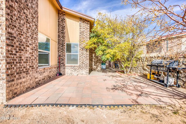 14320 Escalera Drive, Horizon City, TX 79928