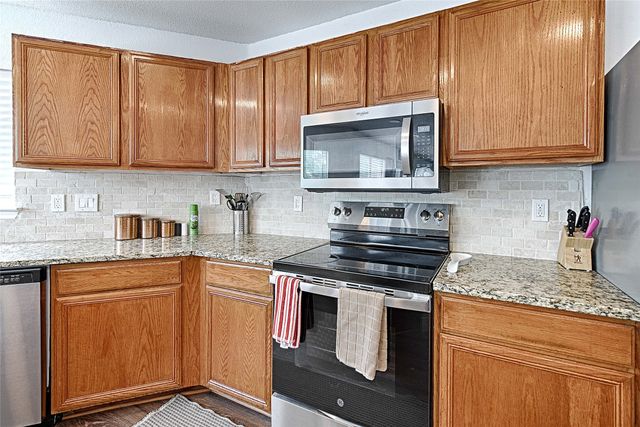 3188 Spyglass Drive, Grand Prairie, TX 75052