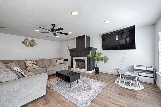 3188 Spyglass Drive, Grand Prairie, TX 75052