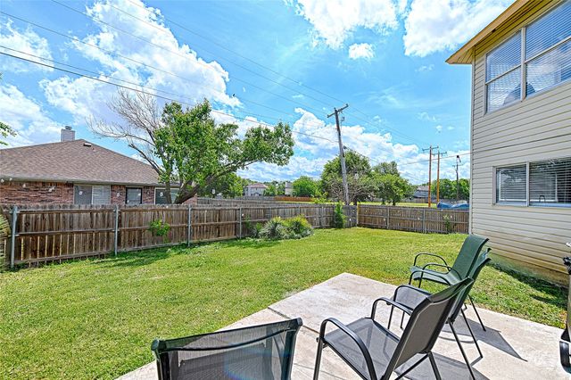 3188 Spyglass Drive, Grand Prairie, TX 75052