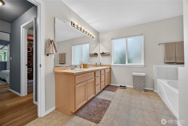 20511 SE 261st Place, Covington, WA 98042