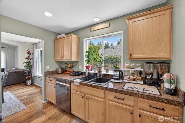 20511 SE 261st Place, Covington, WA 98042