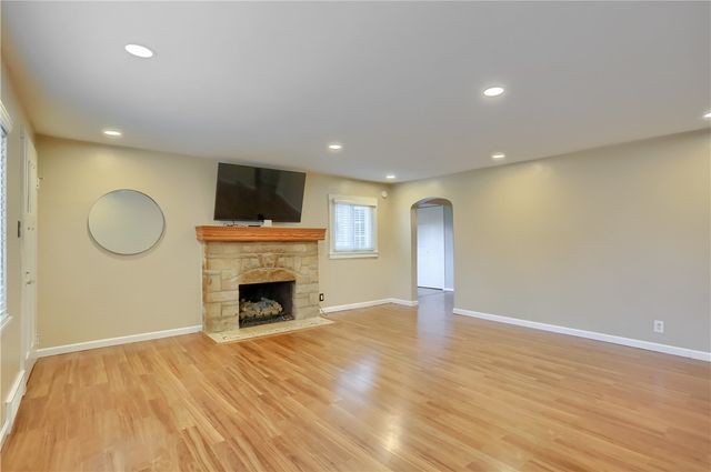 1145 Dutch Ridge Rd, Brighton Twp, PA 15009