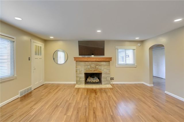 1145 Dutch Ridge Rd, Brighton Twp, PA 15009