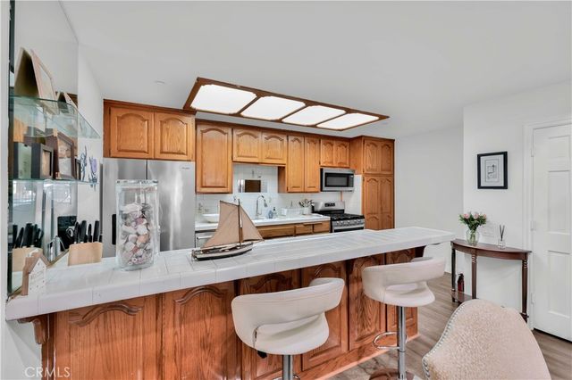 17200 Newhope Street 11A, Fountain Valley, CA 92708