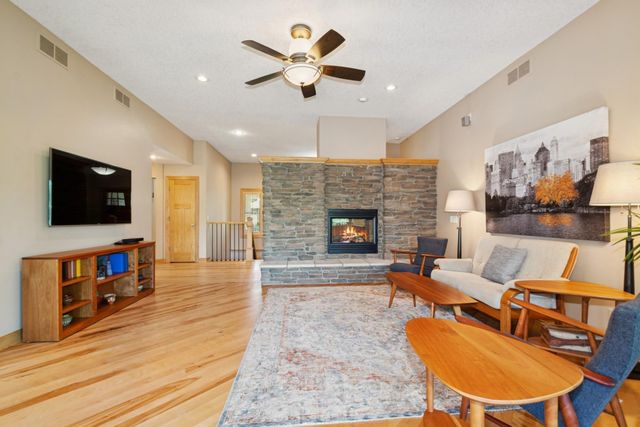 13291 Danner Path, Rosemount, MN 55068