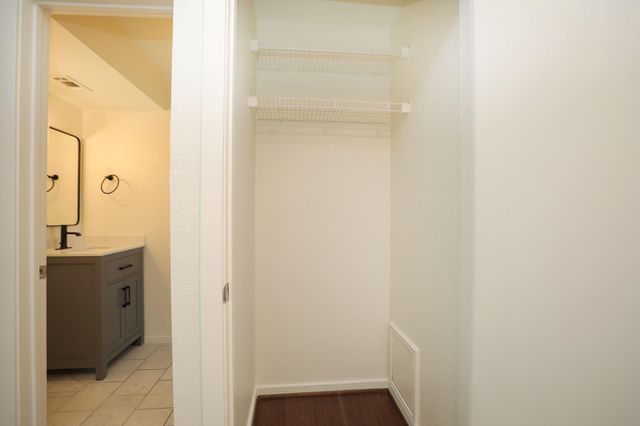 2333 Bering Drive 336, Houston, TX 77057