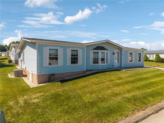 801 Clover Ln, Murrysville, PA 15668