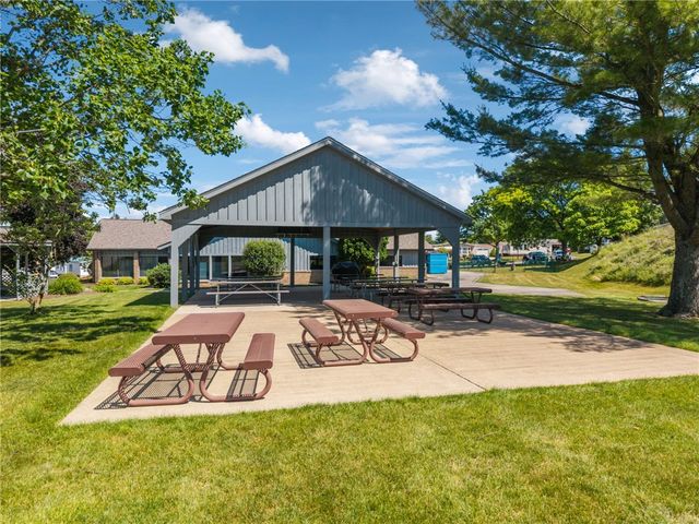 801 Clover Ln, Murrysville, PA 15668