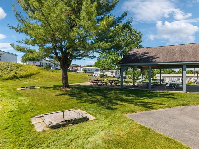801 Clover Ln, Murrysville, PA 15668